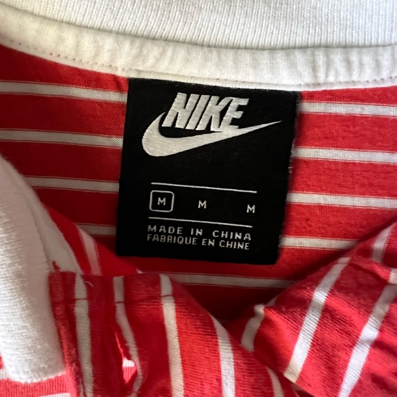 NIKE women's retro polo shirt size medium - Picture 4 of 4